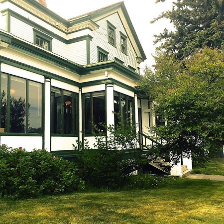 Hotel Halsingland Haines Esterno foto