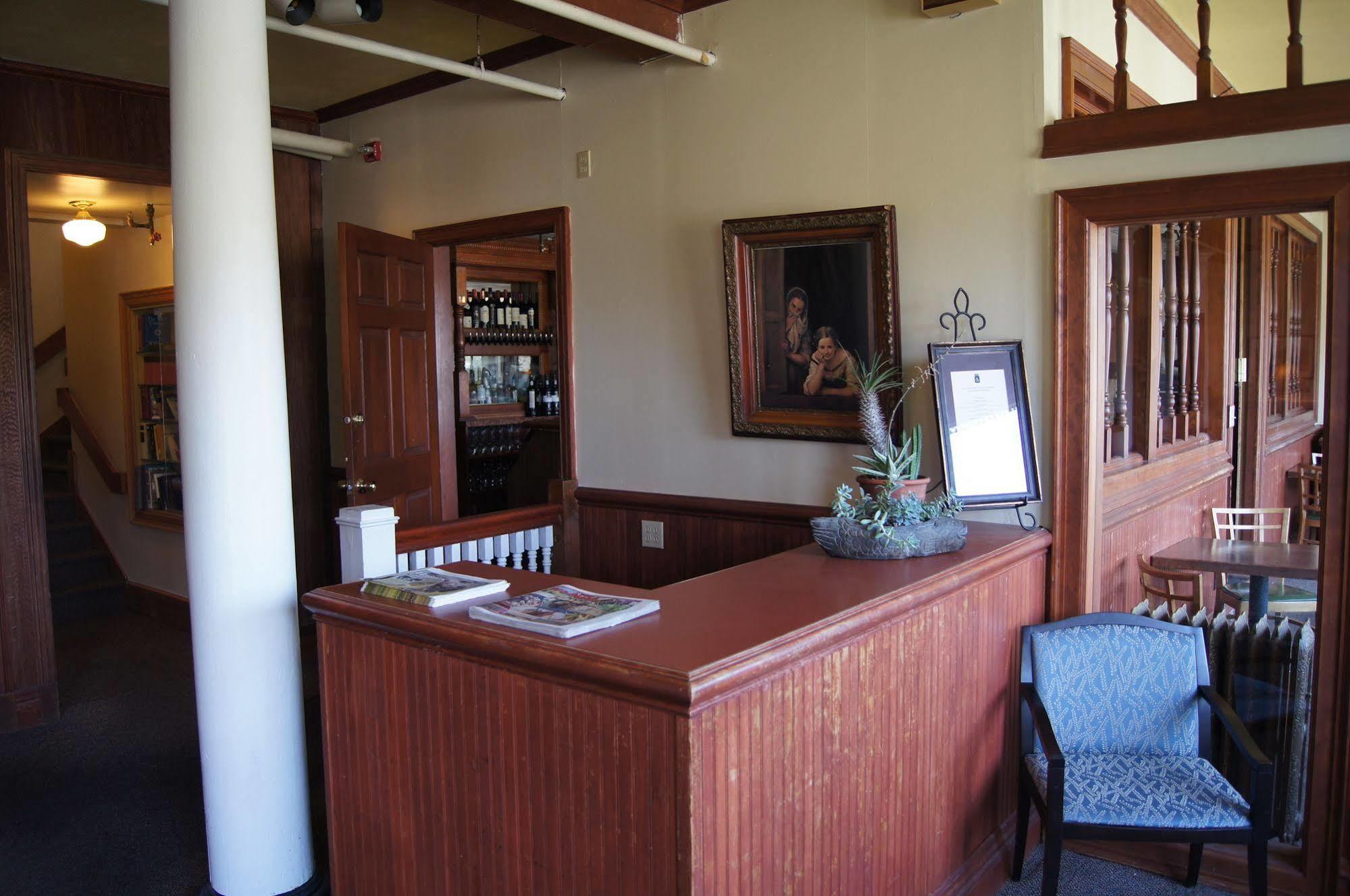 Hotel Halsingland Haines Esterno foto